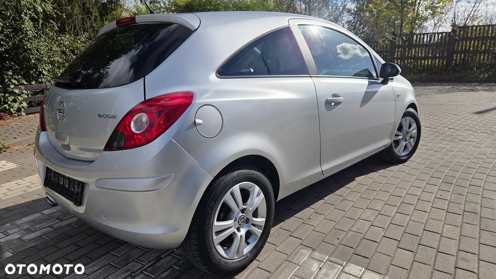 Opel Corsa - 4