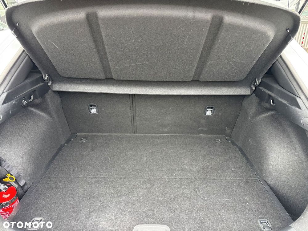 Kia XCeed 1.6 T-GDI Tribute DCT - 12