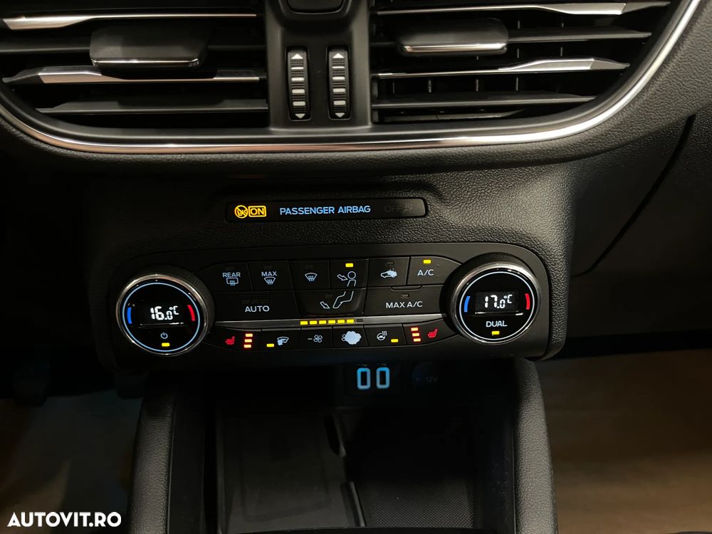 Ford Kuga 1.5 EcoBlue FWD Titanium - 23