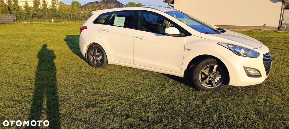 Hyundai i30 1.6 Classic + - 10
