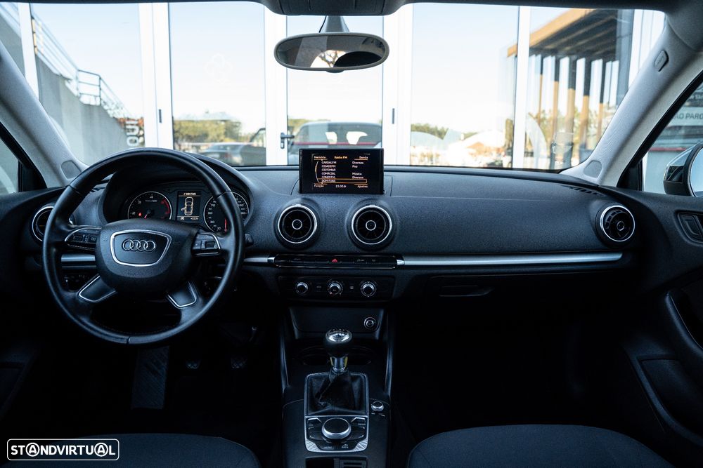 Audi A3 Sportback 1.6 TDI Attraction - 8