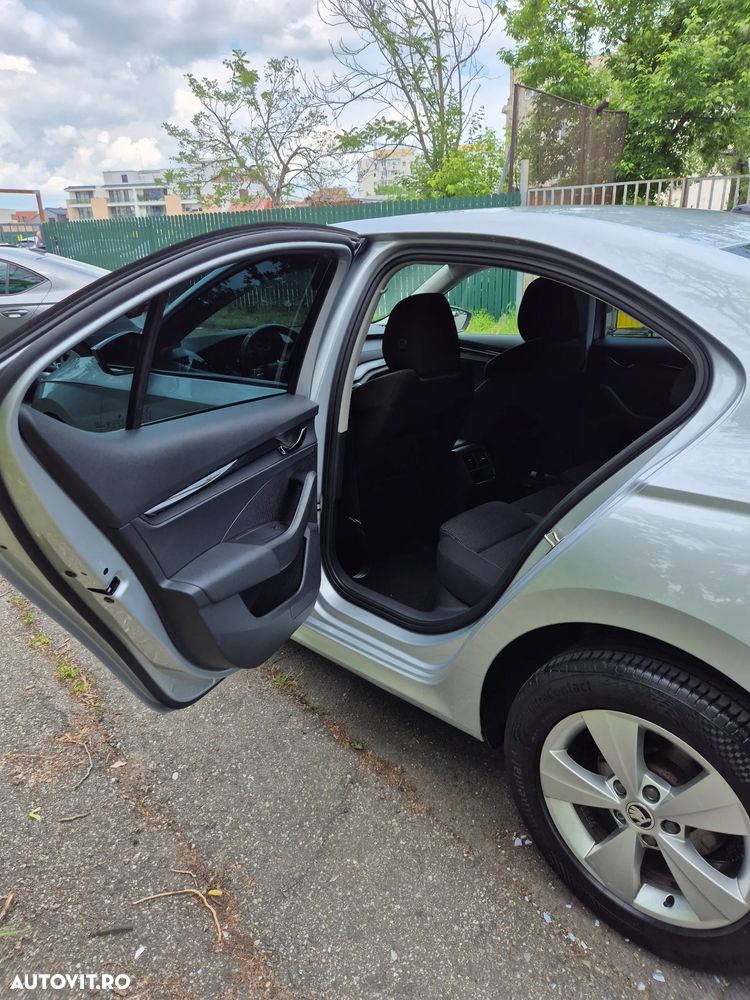 Skoda Octavia 1.0 TSI Ambition - 10
