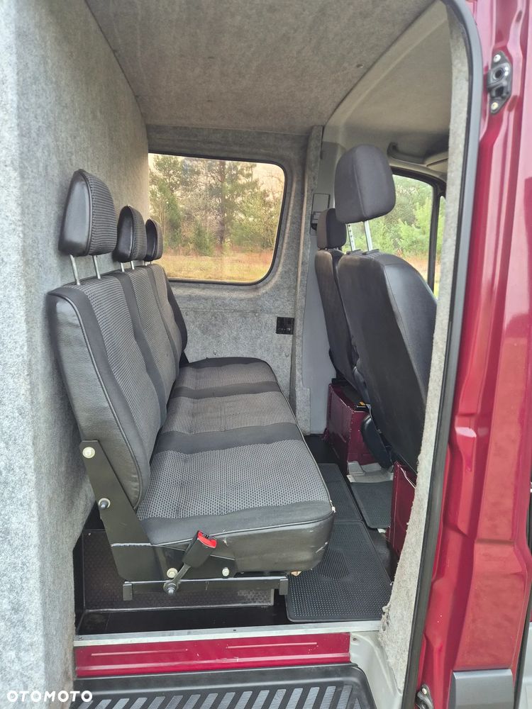 Mercedes-Benz Sprinter - 8