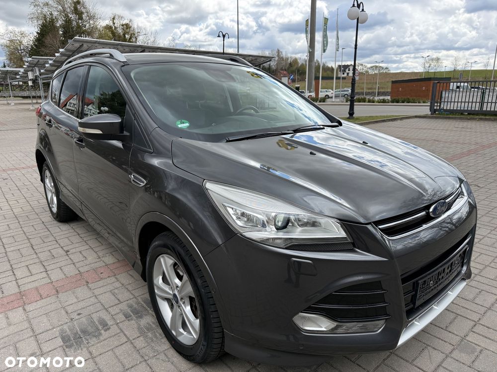 Ford Kuga 2.0 TDCi 2x4 Titanium - 2