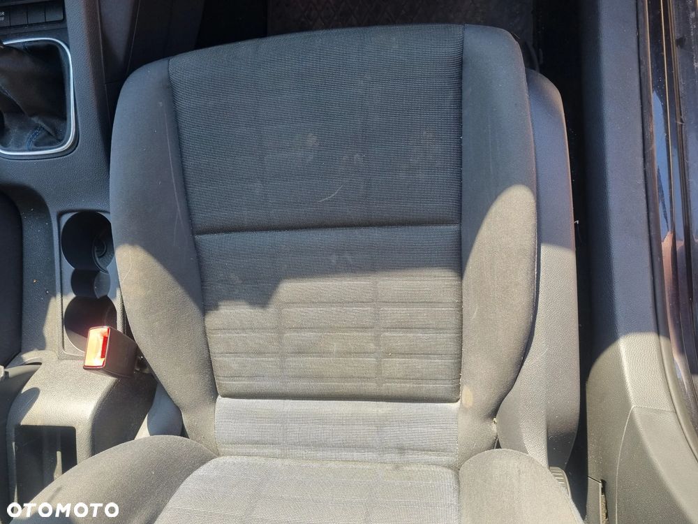 VOLKSWAGEN GOLF V 5 03-09 2007 r. 5D HB fotel kierowcy i pasażera + kanapa tylna * - 2