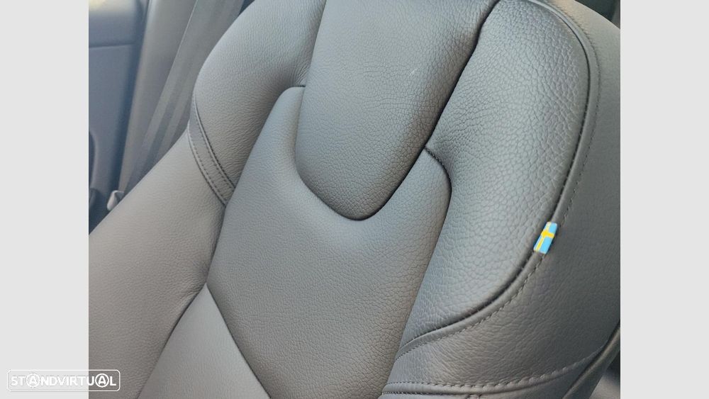 Volvo XC 60 2.0 T6 PHEV Plus Bright AWD - 20