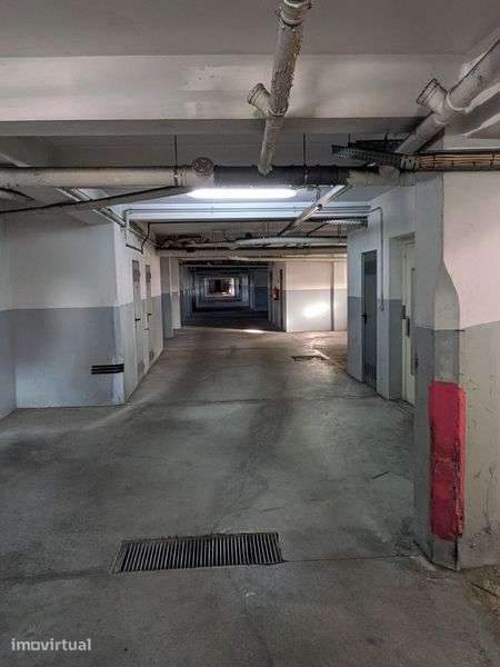 Lugar de garagem ao Padrão da Légua - Grande imagem: 5/8