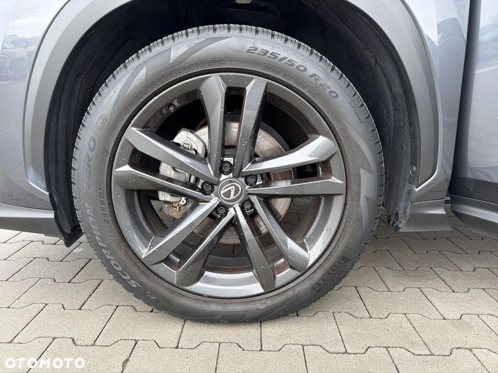 Lexus NX 350h Prestige AWD - 18