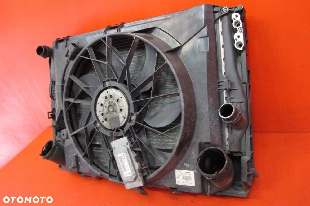 BMW 3 E90 E91 2.0 D N47D20C CHŁODNICE WENTYLATOR MANUAL KOMPLET 318d - 9