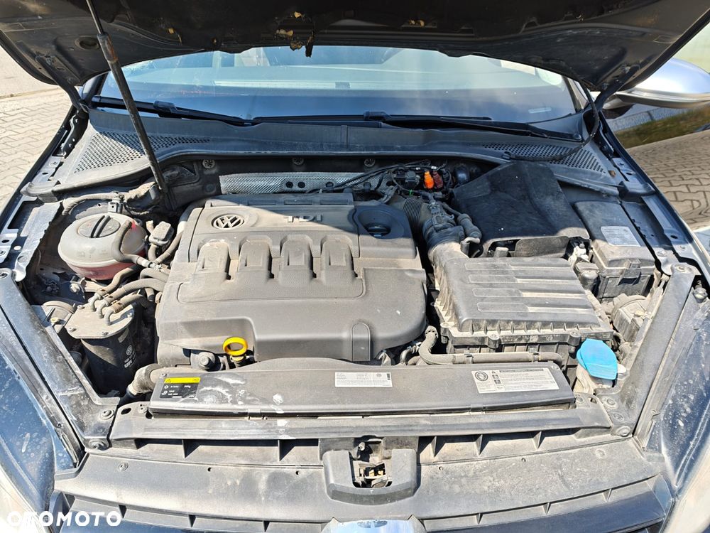 Volkswagen Golf 1.6 TDI BMT Highline - 31