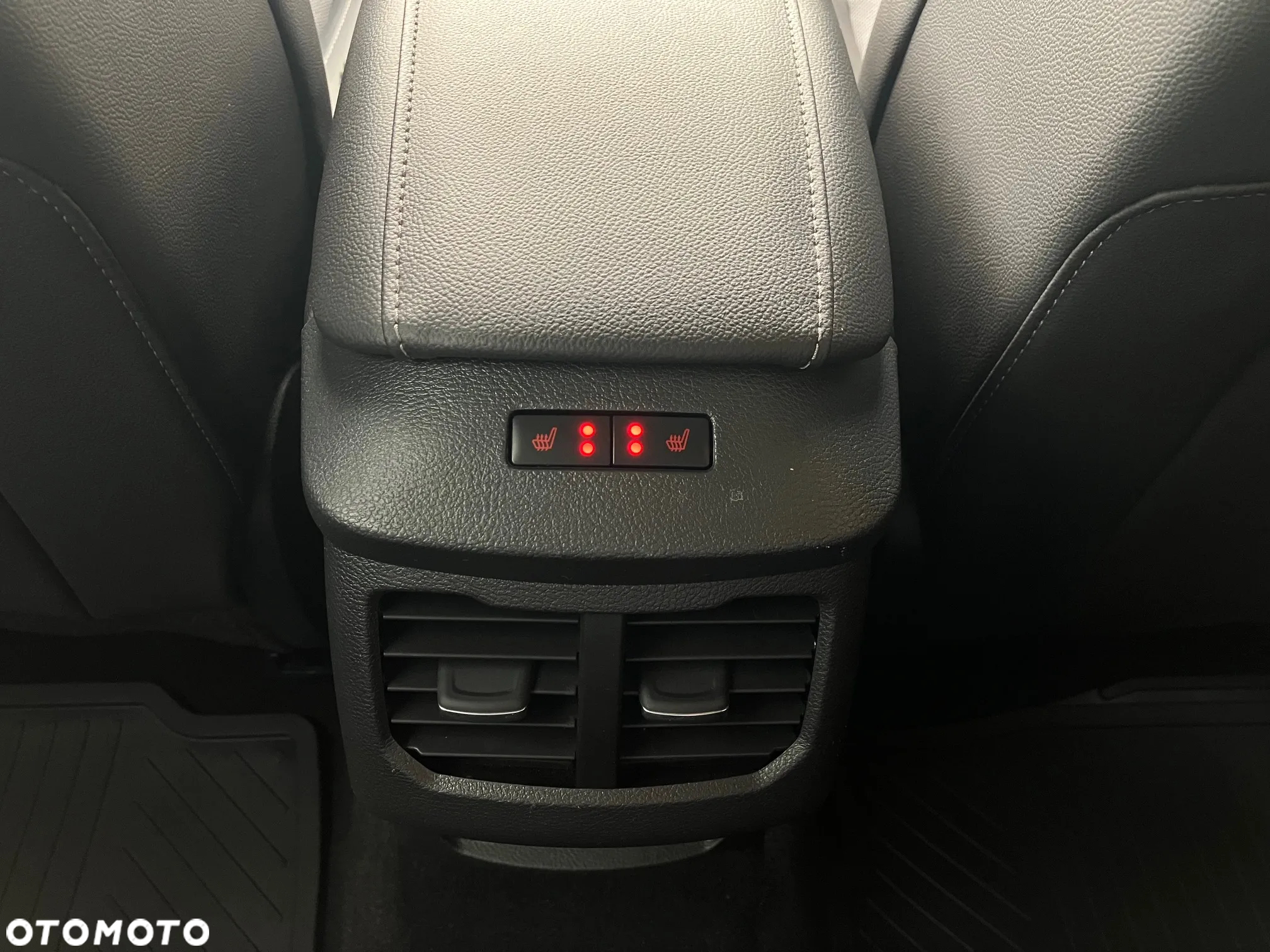 Ford Mondeo 2.0 EcoBlue Titanium AWD - 23