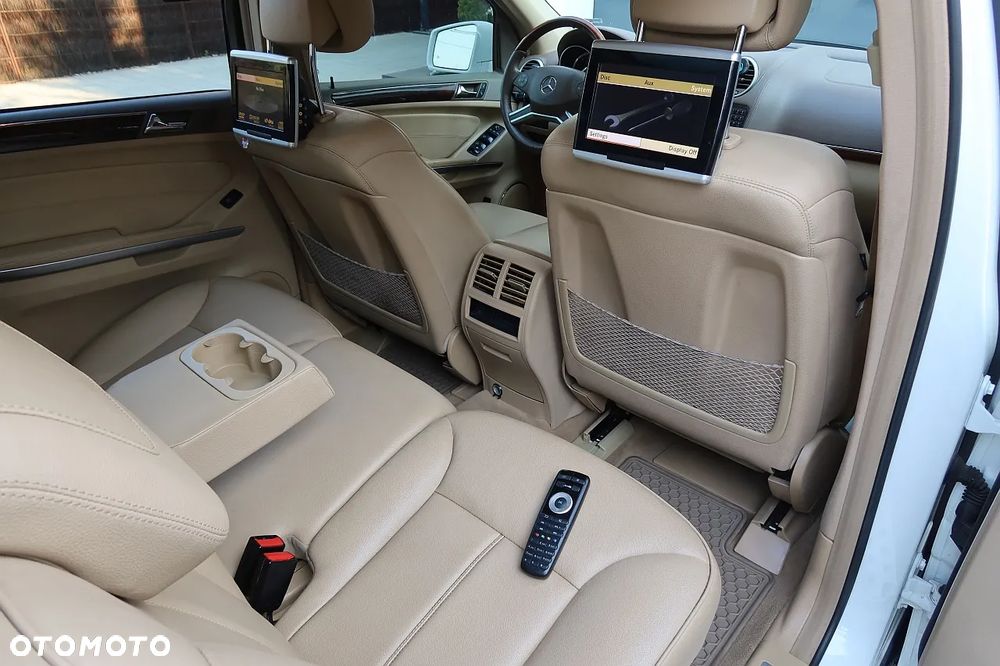 Mercedes-Benz GL 350 BlueTEC - 14