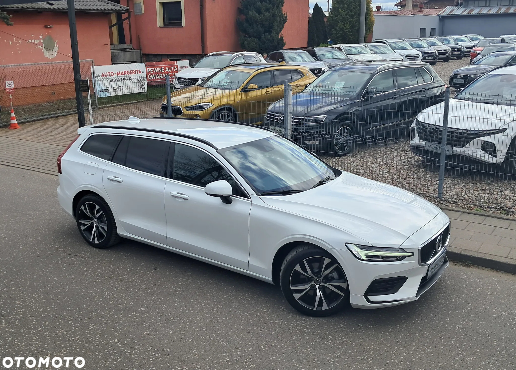 Volvo V60 B4 D Geartronic Momentum - 36