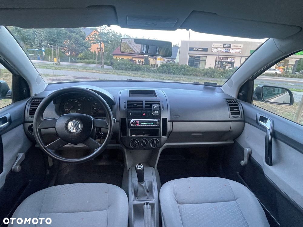 Volkswagen Polo 1.4 16V Basis - 4