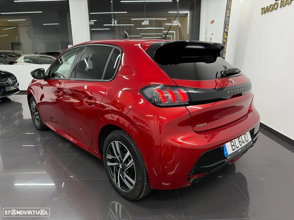 Peugeot 208 PureTech 100 EAT8 Allure - 33