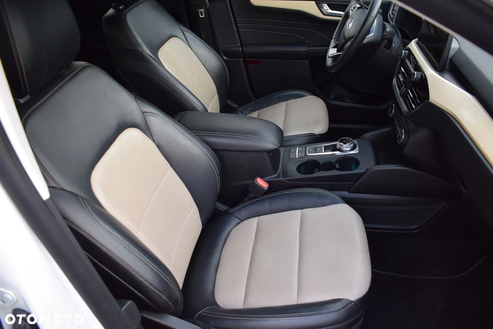 Ford Escape 2.0 EcoBoost AWD Titanium - 8