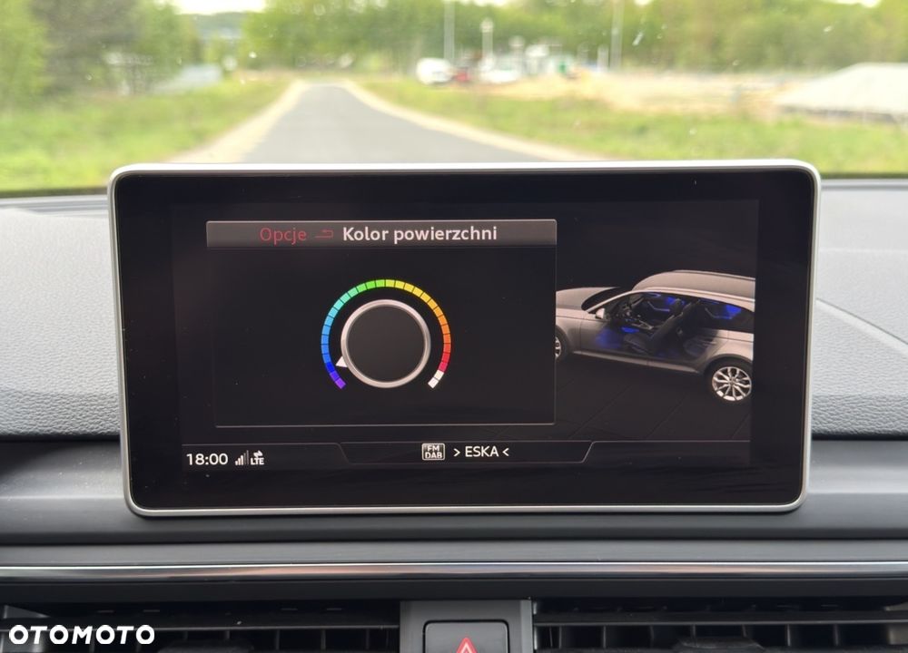 Audi A4 Avant 40 TFSI S tronic S line - 40