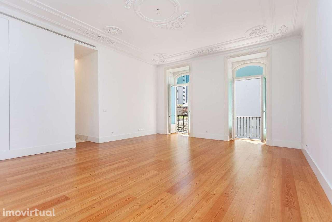 Apartamento T1 com estacionamento, Avenida da Liberdade, Lisboa - Grande imagem: 2/20