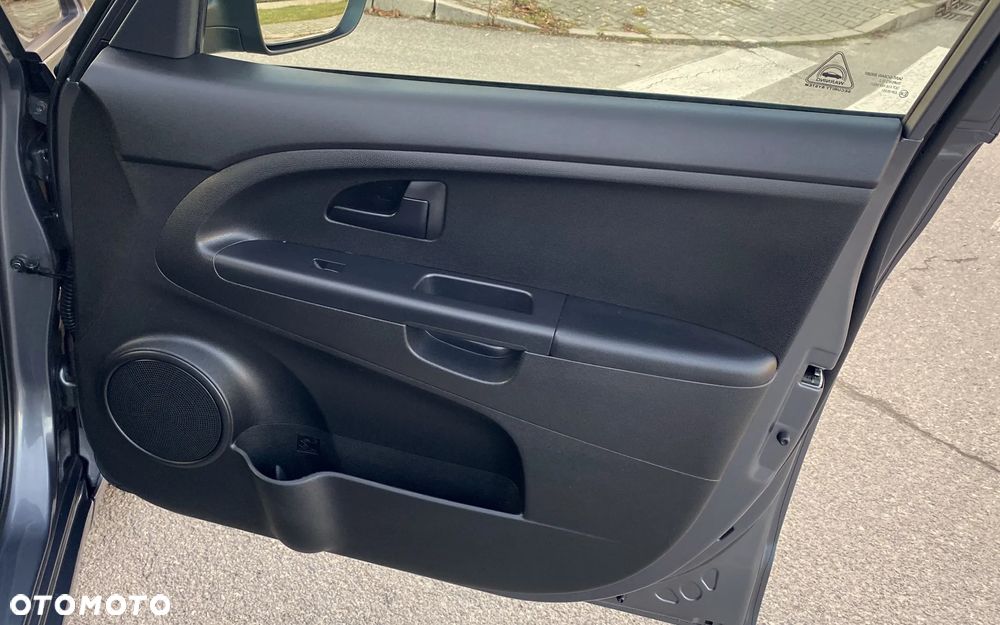 Kia Venga 1.6 L - 26