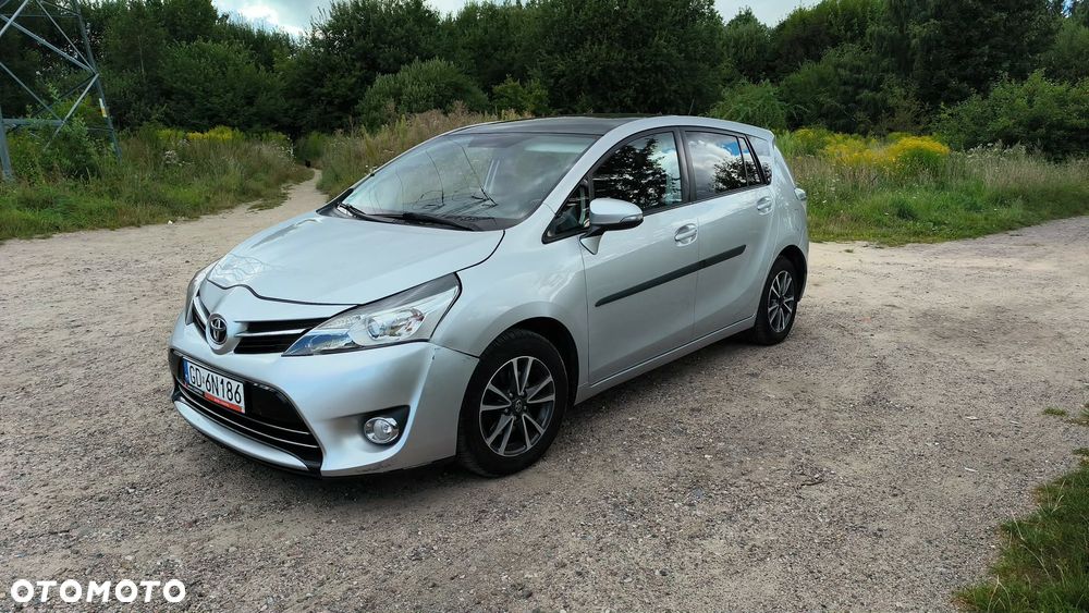 Toyota Verso - 4