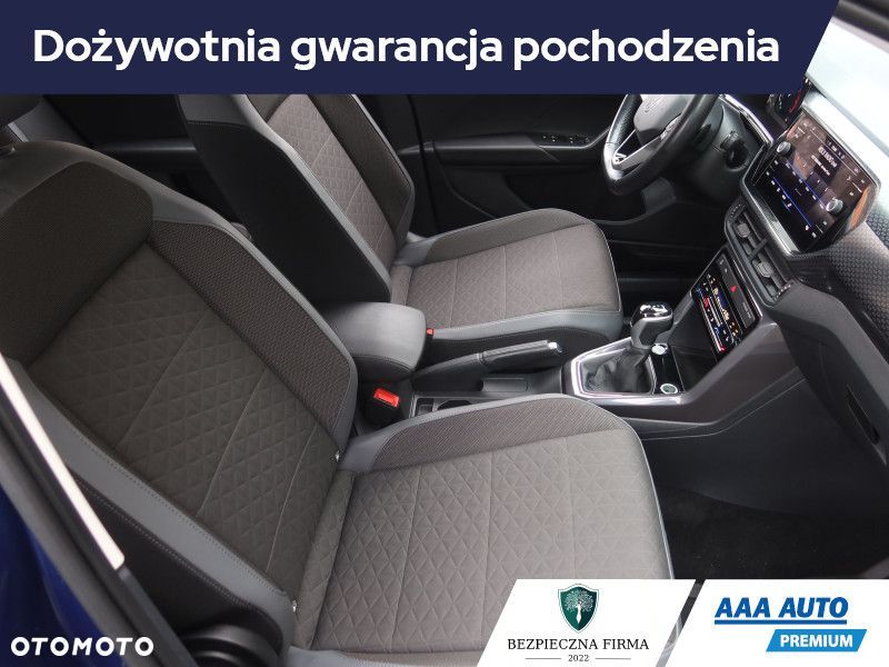 Volkswagen T-Cross - 11