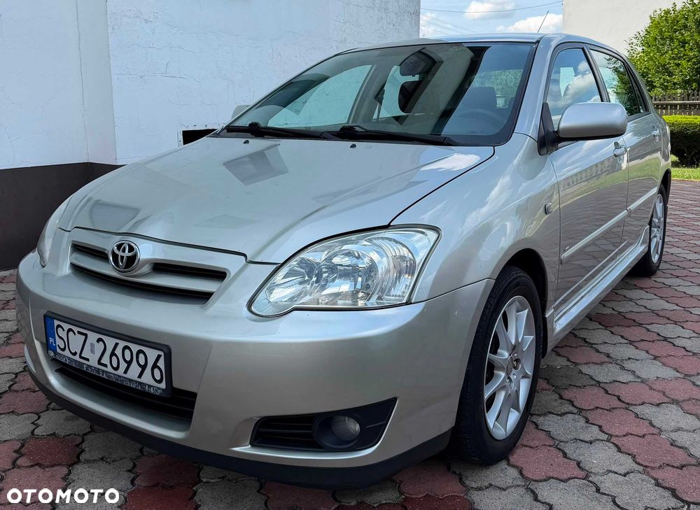 Toyota Corolla - 1