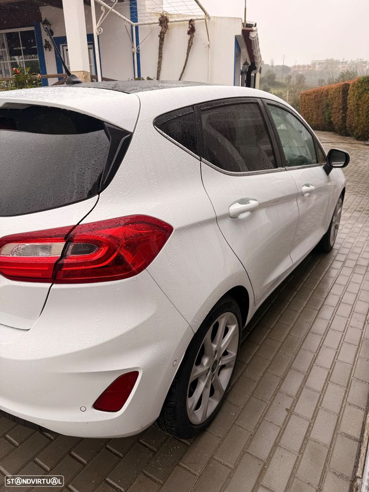 Ford Fiesta 1.0 EcoBoost Titanium - 4