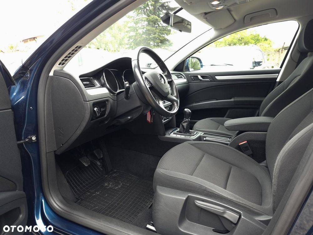 Skoda Superb 2.0 TDI Ambition - 14