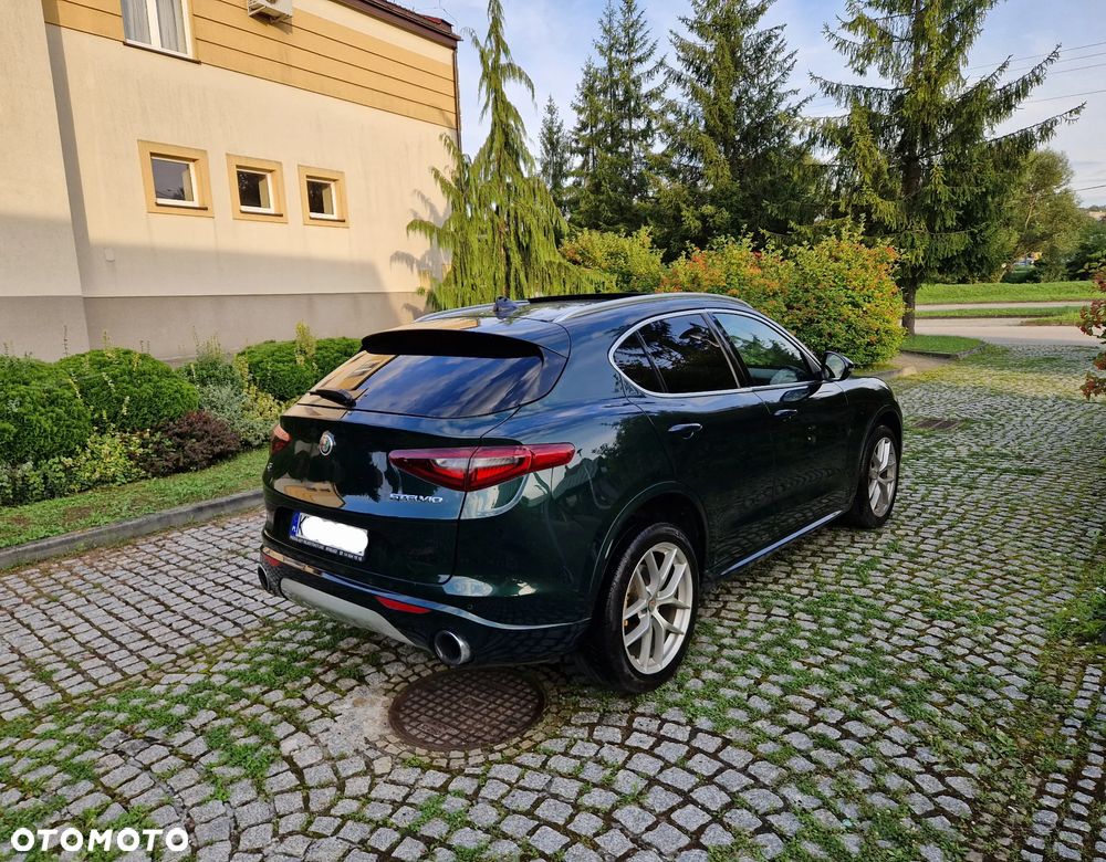 Alfa Romeo Stelvio 2.0 Turbo TI Q4 - 4