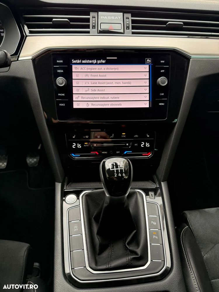 Volkswagen Passat 2.0 TDI SCR Elegance - 18