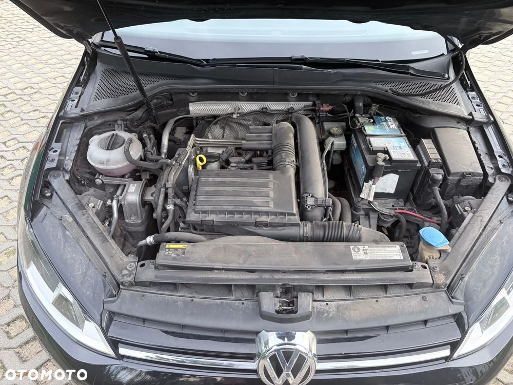 Volkswagen Golf - 4
