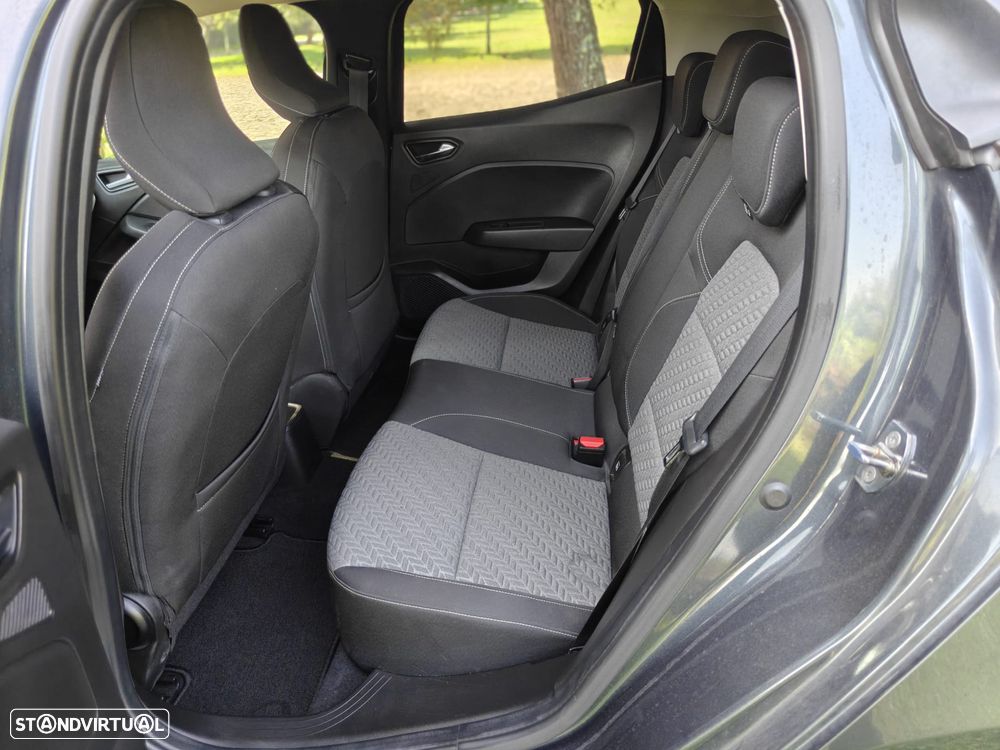 Renault Clio 1.0 TCe Techno - 15