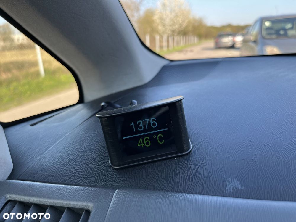Toyota Prius+ (Hybrid) Comfort - 18