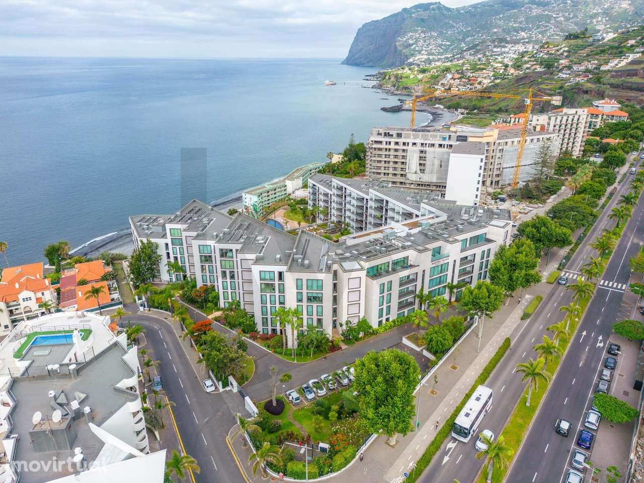 APARTAMENTO T2 EDIFÍCIO MADEIRA PALACE RESIDENCES - LOCALIZADO NA ESTR - Grande imagem: 2/29