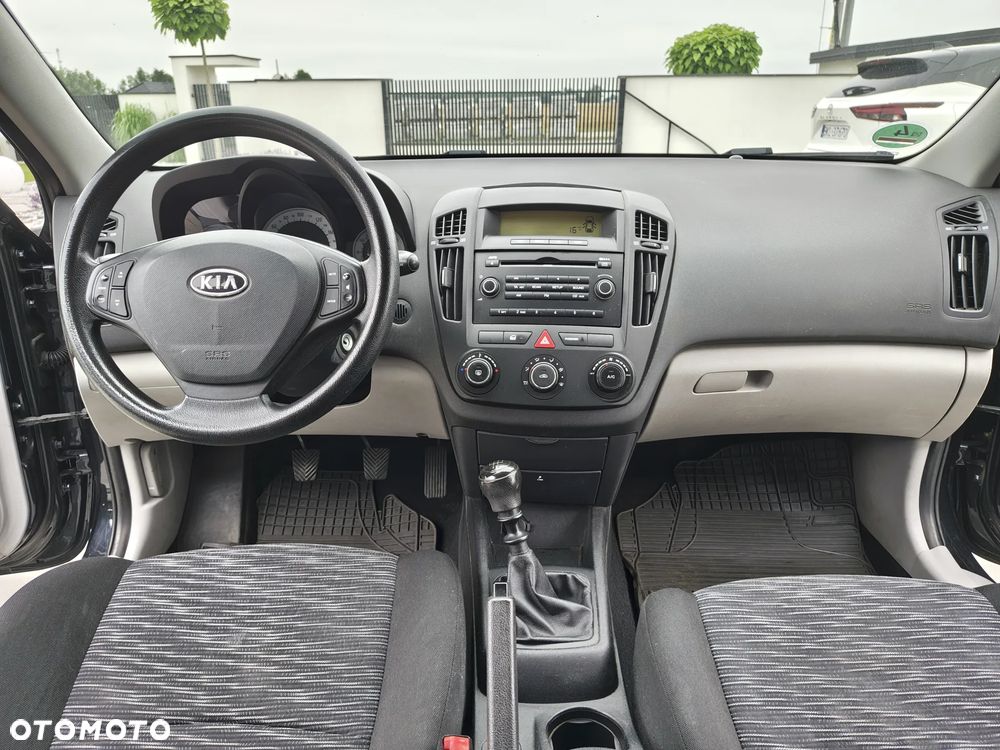 Kia Ceed 1.4 Comfort - 6