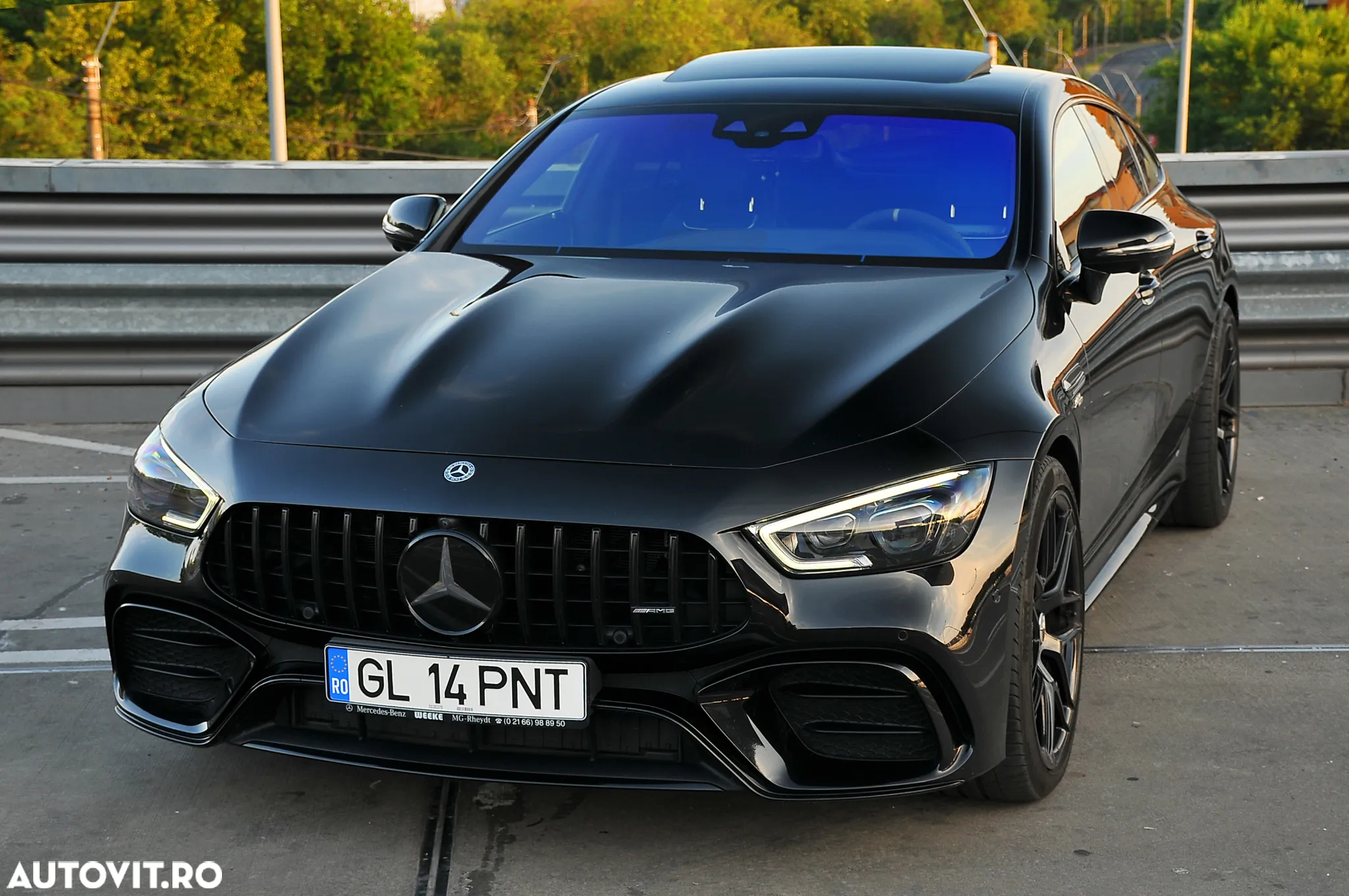Mercedes-Benz AMG GT 53 4MATIC+ MHEV - 11