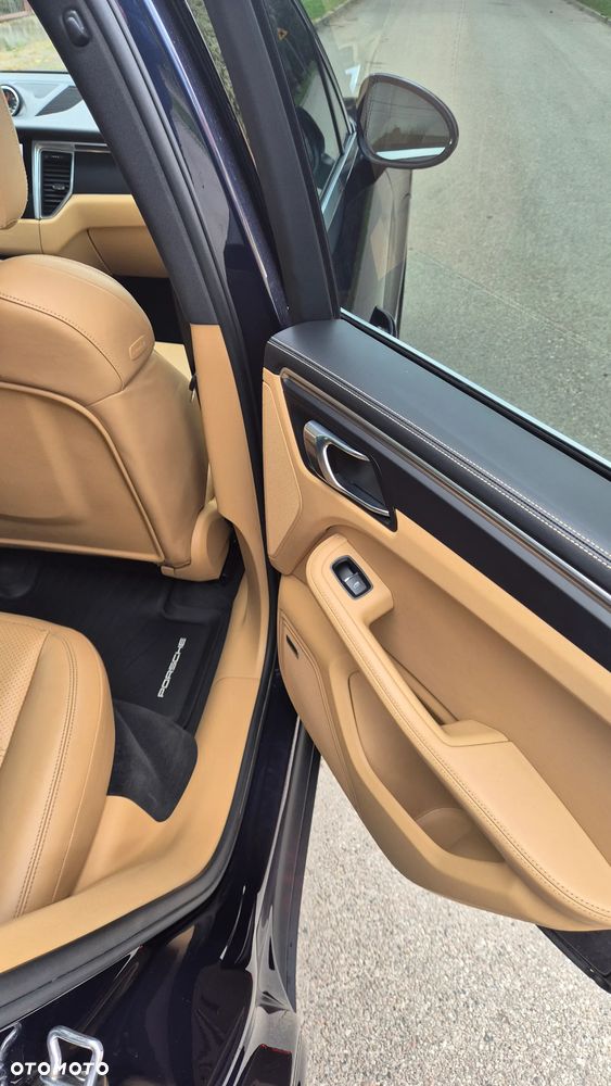 Porsche Macan - 21