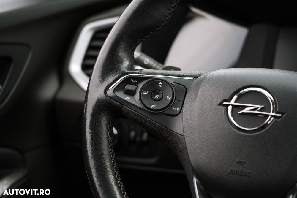 Opel Grandland 1.2 Turbo START/STOP AT8 Business Edition - 19