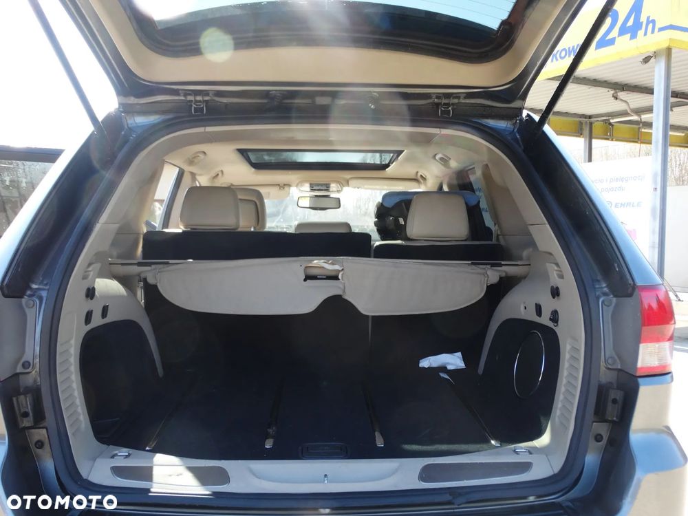 Jeep Grand Cherokee - 19