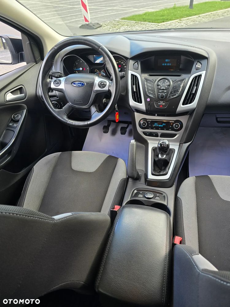 Ford Focus 1.6 TDCi DPF Titanium - 19