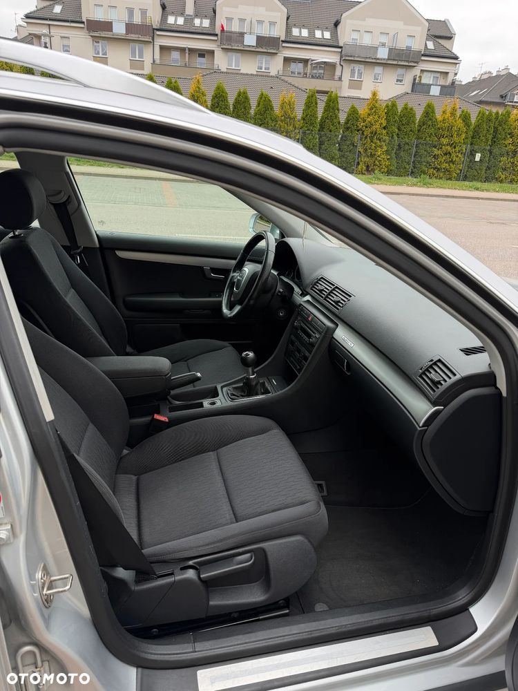 Audi A4 Avant 2.0 TDI - 11