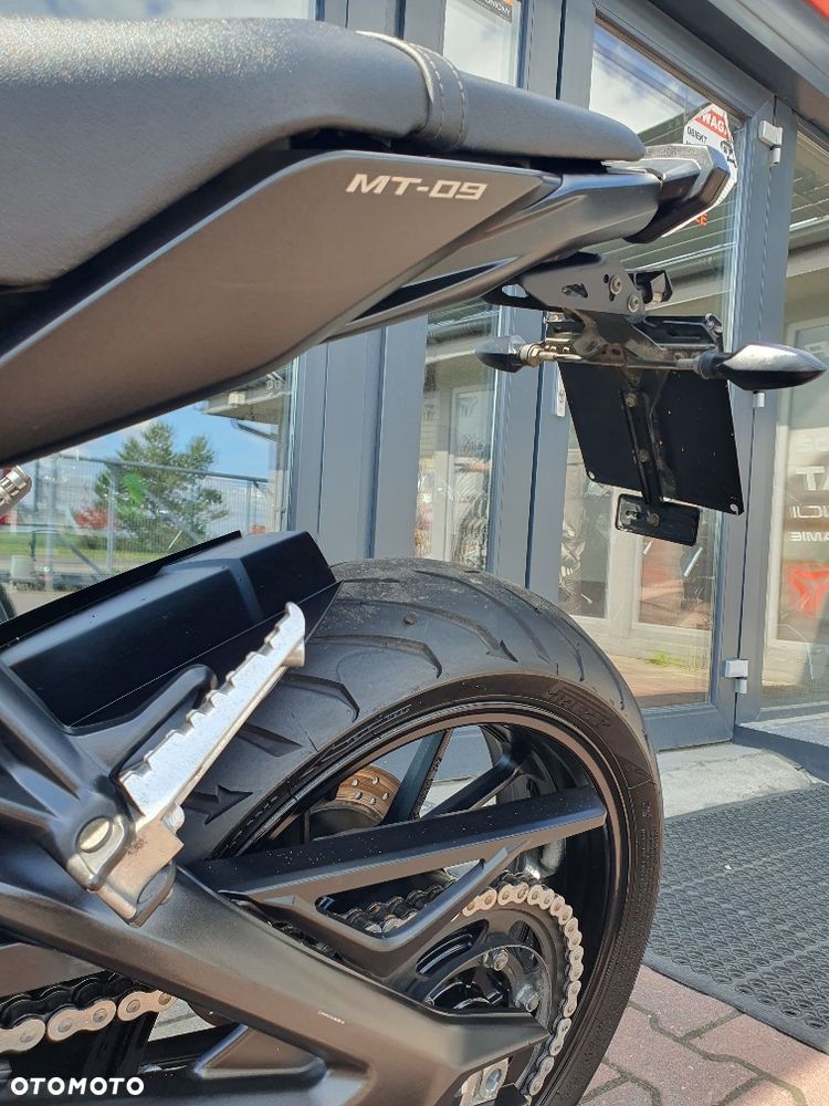 Yamaha MT - 30
