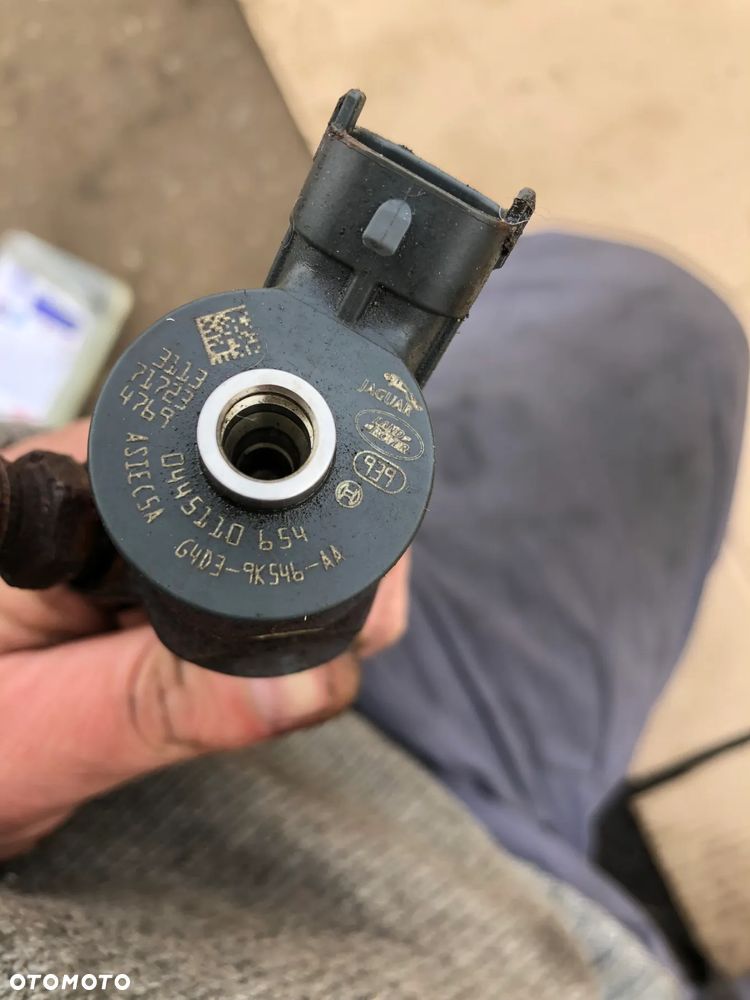 Wtrysk wtryskiwacz cena za 1 sztukę G4D3-9K546 Range Rover Evoque 2.0 D 204DTD - 2