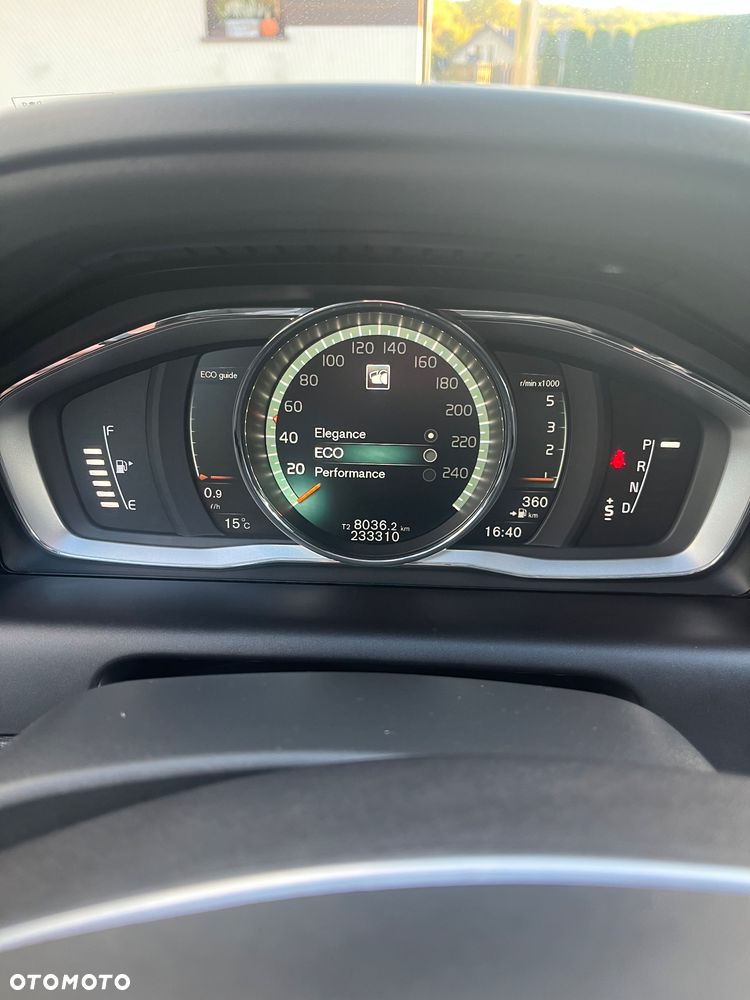 Volvo XC 60 D4 AWD Summum - 15
