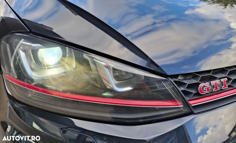 Volkswagen Golf 2.0 TSI BMT DSG GTI Performance - 25