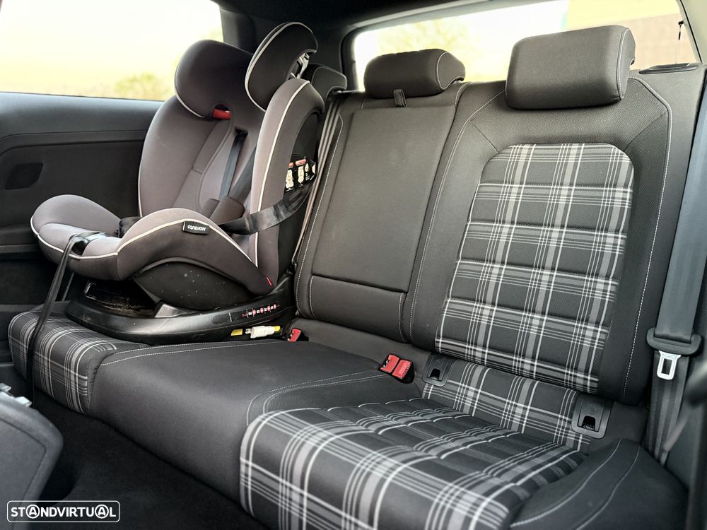 VW Golf 2.0 TDi GTD - 12