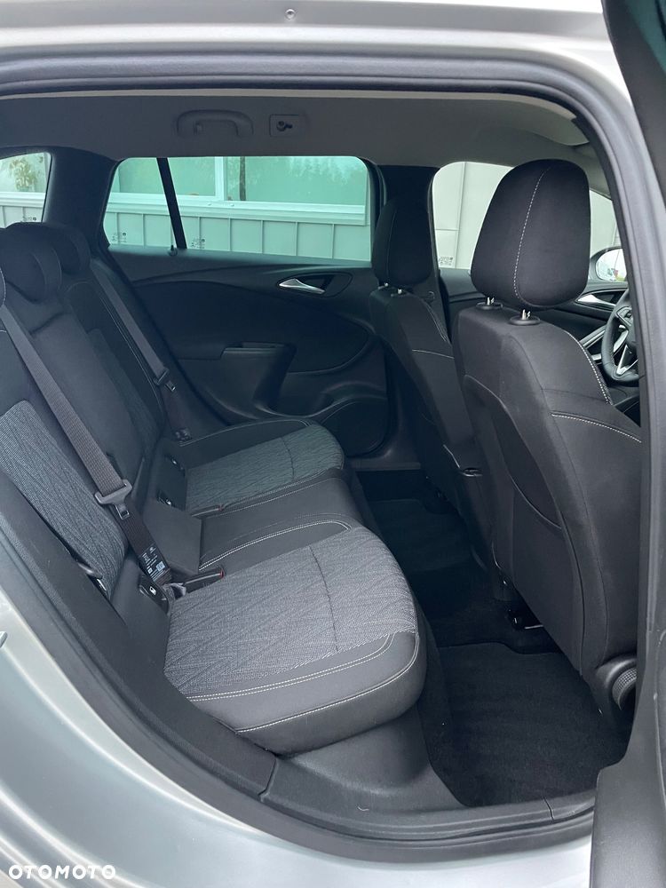 Opel Astra 1.5 D Start/Stop 2020 - 28