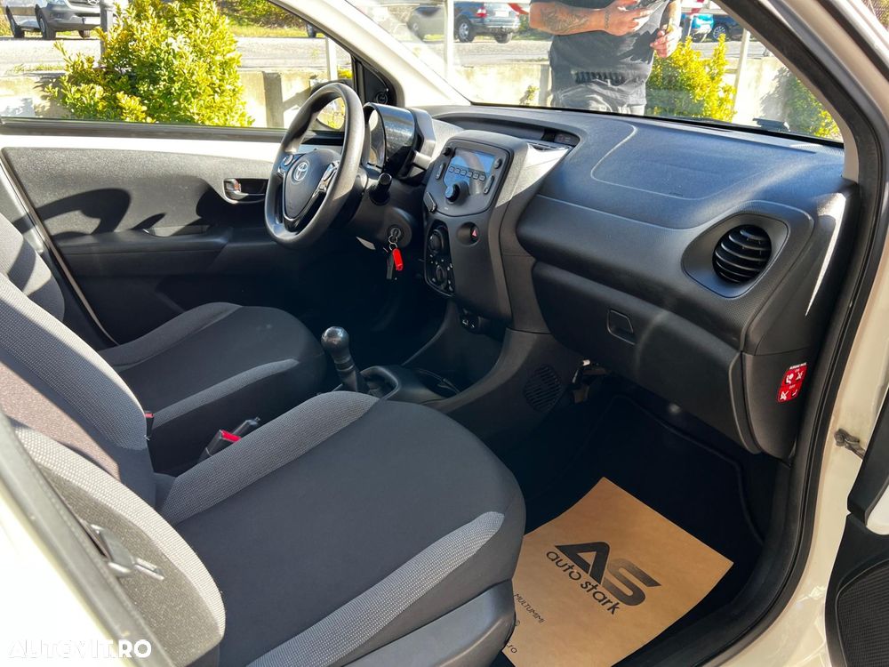 Toyota Aygo 1.0 VVY-I 5 usi X-trend - 6