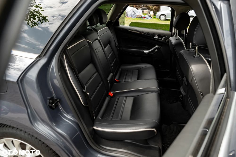 Ford Mondeo 2.0 TDCi ECOnetic Business Edition - 21