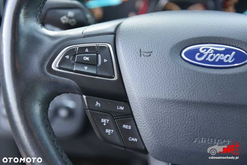 Ford Kuga - 31